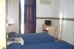 Imagen de la habitación del Hotel Hotel Alboran. Foto 14