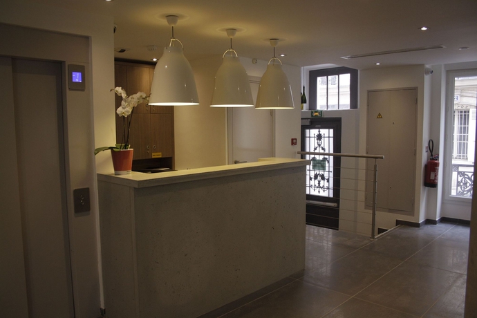 Imagen de los interiores del Hotel Hotel Alhambra. Foto 9