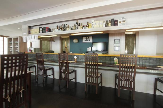 Imagen del bar/restaurante del Hotel Hotel Alit Beach. Foto 3