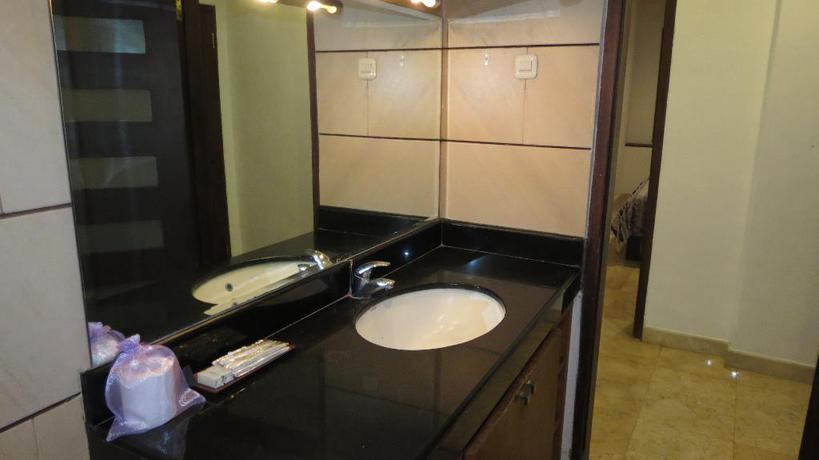 Imagen de la habitación del Hotel Hotel Alit Beach. Foto 9