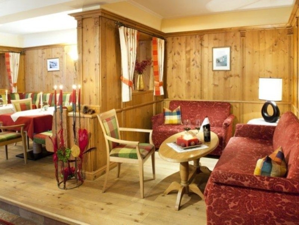 Imagen general del Hotel Hotel Alpenblick, Saalbach-Hinterglemm . Foto 3