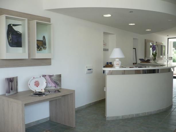 Imagen de los interiores del Hotel Hotel Ambrosio La Corte. Foto 18