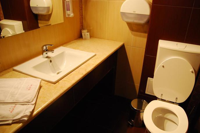 Imagen de la habitación del Hotel Hotel Ana. Foto 3