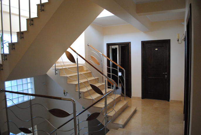 Imagen de los interiores del Hotel Hotel Ana. Foto 11