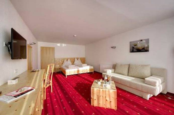 Imagen de la habitación del Hotel Hotel And Spa Wulfenia K&auml;rnten. Foto 2