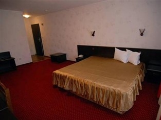 Imagen de la habitación del Hotel Hotel Andaluzia. Foto 3