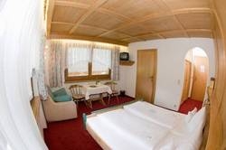 Imagen general del Hotel Hotel Angelika. Foto 22