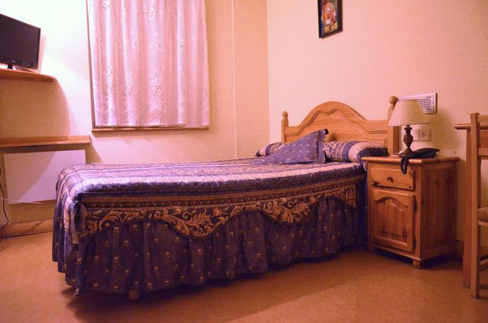 Imagen de la habitación del Hotel Hotel Anglada. Foto 2