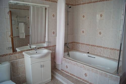 Imagen de la habitación del Hotel Hotel Ankor. Foto 8