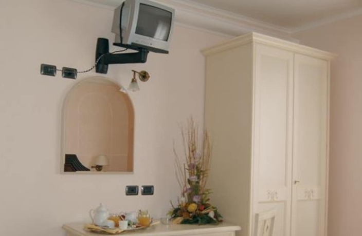 Imagen de la habitación del Hotel Hotel Antica Colonia. Foto 10