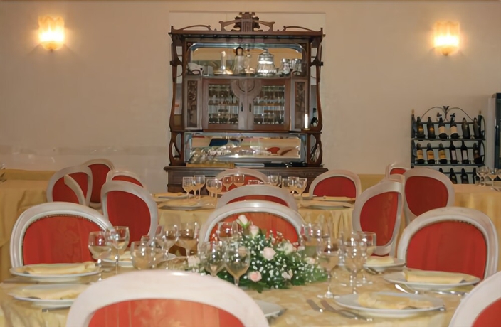 Imagen del bar/restaurante del Hotel Hotel Antica Colonia. Foto 6