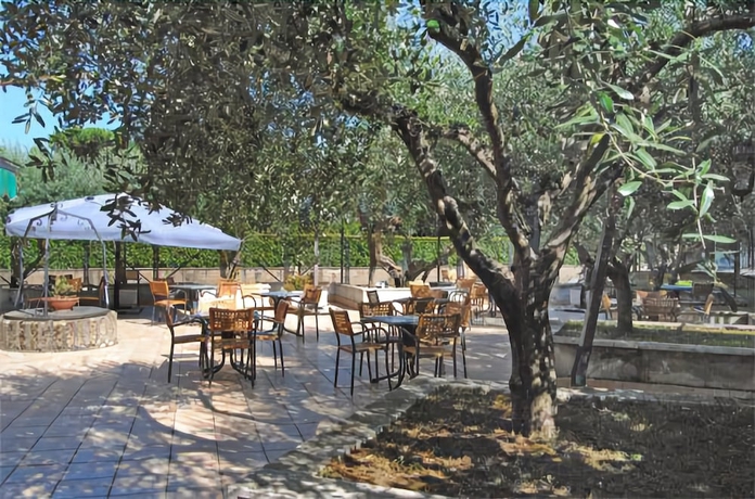 Imagen de los exteriores del Hotel Hotel Antica Colonia. Foto 13