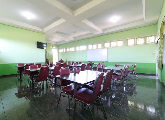 Imagen del bar/restaurante del Hotel Hotel Antik 2. Foto 5
