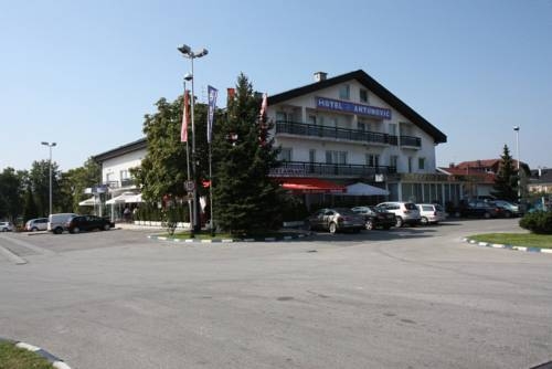 Imagen general del Hotel Hotel Antunovic. Foto 1