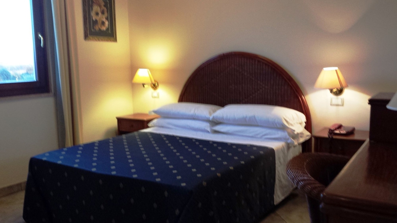 Imagen de la habitación del Hotel Hotel Ara Solis. Foto 14