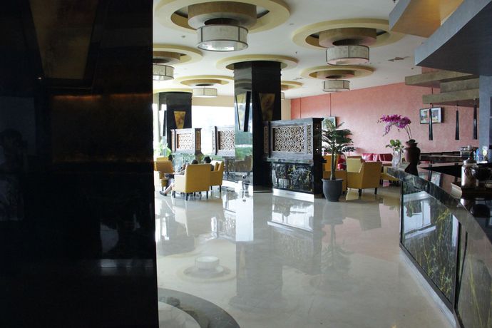 Imagen de los interiores del Hotel Hotel Aria Gajayana Malang. Foto 18