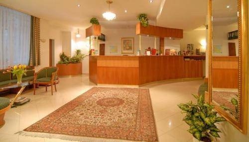 Imagen general del Hotel Hotel Arian. Foto 2