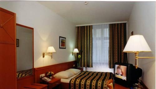 Imagen general del Hotel Hotel Arian. Foto 5