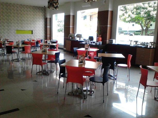 Imagen general del Hotel Hotel Artha Kencana. Foto 2
