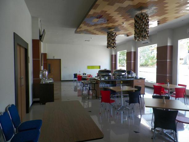 Imagen general del Hotel Hotel Artha Kencana. Foto 12