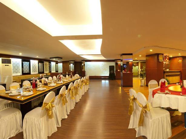 Imagen del bar/restaurante del Hotel Hotel Asia. Foto 6