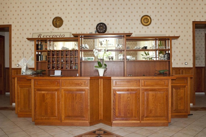 Imagen general del Hotel Hotel Astoria, Balatonfured. Foto 5