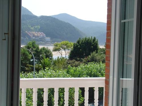 Imagen general del Hotel Hotel Atalaya. Foto 8