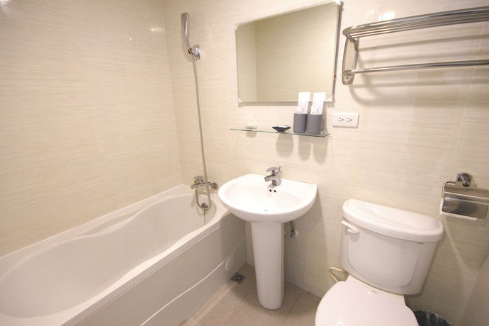 Imagen de la habitación del Hotel Hotel Attic. Foto 5