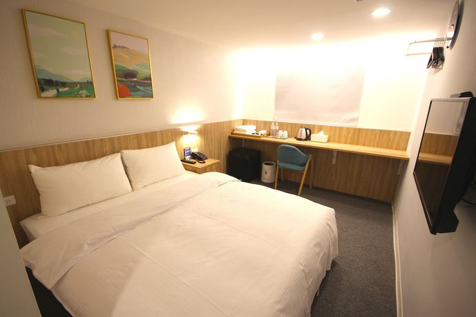 Imagen de la habitación del Hotel Hotel Attic. Foto 6