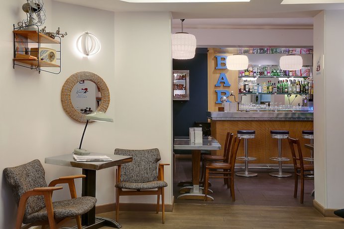 Imagen de los interiores del Hotel Hotel Aulivia Opera. Foto 18