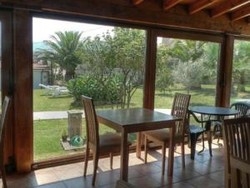 Imagen del bar/restaurante del Hotel Hotel Azul De Galimar. Foto 2