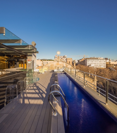 Imagen de la piscina del Hotel Hotel Bagues, A Small Luxury Hotels Of The World. Foto 15