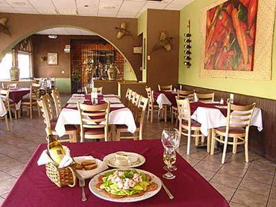 Imagen del bar/restaurante del Hotel Hotel Bahia Ensenada. Foto 5