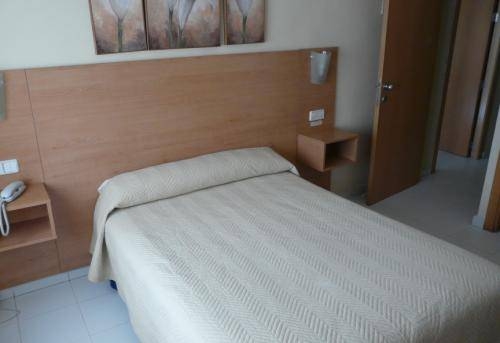 Imagen general del Hotel Hotel Bahia. Foto 10