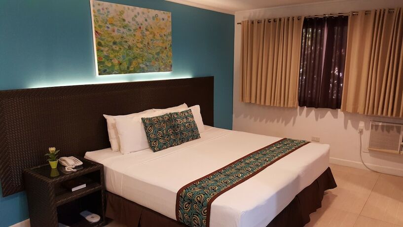 Imagen general del Hotel Hotel Bahia Subic. Foto 7