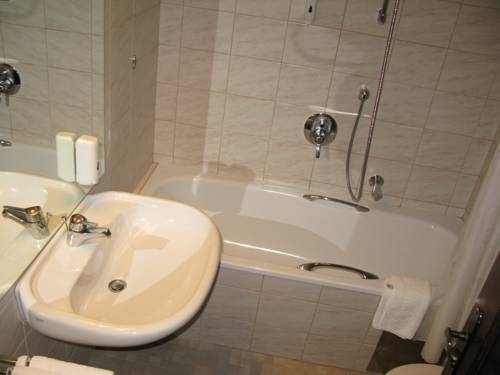 Imagen general del Hotel Hotel Batzenh&auml;usl. Foto 17