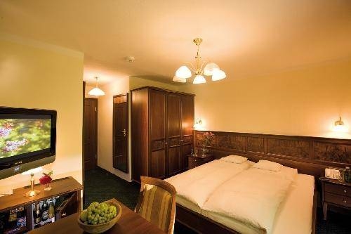 Imagen general del Hotel Hotel Batzenh&auml;usl. Foto 18