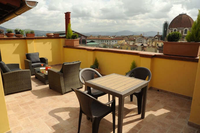 Imagen de los exteriores del Hotel Hotel Bellavista. Foto 2