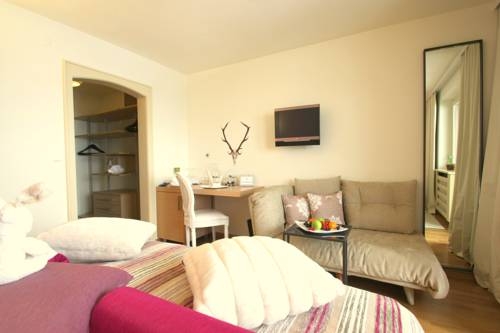 Imagen general del Hotel Hotel Bergkristall. Foto 23