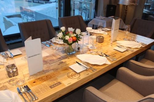 Imagen general del Hotel Hotel Bergkristall. Foto 28