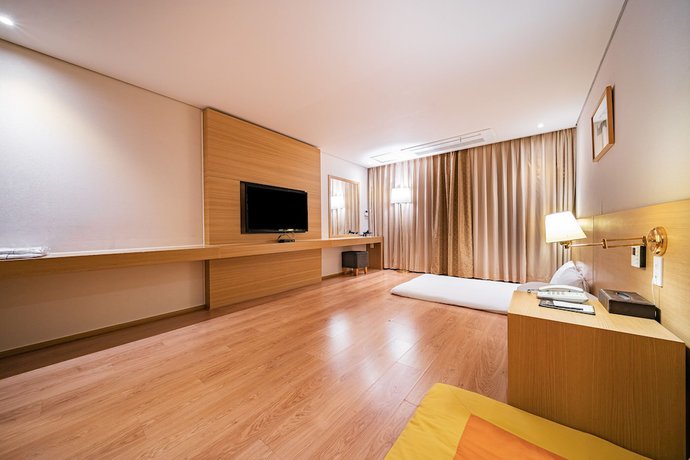 Imagen de la habitación del Hotel Hotel Biz Inn. Foto 8