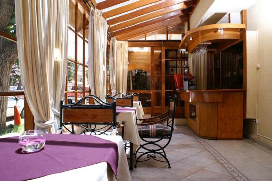 Imagen del bar/restaurante del Hotel Hotel Bohio. Foto 2