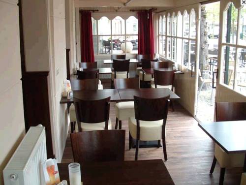 Imagen del bar/restaurante del Hotel Hotel Bom. Foto 3