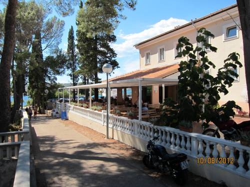 Imagen general del Hotel Hotel Bor. Foto 2