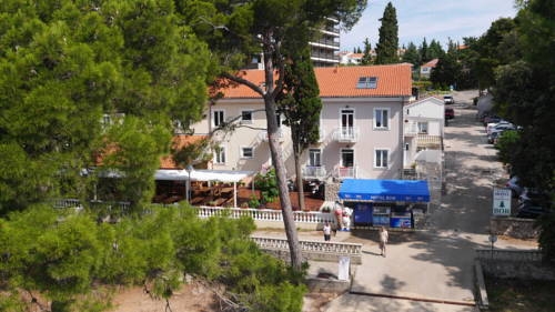 Imagen general del Hotel Hotel Bor. Foto 12
