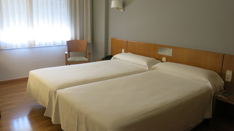 Imagen de la habitación del Hotel Hotel Borrell. Foto 6