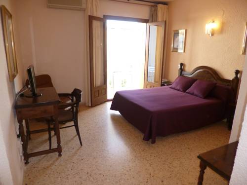 Imagen de la habitación del Hotel Hotel Buigues. Foto 11