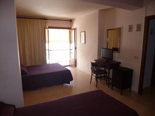 Imagen de la habitación del Hotel Hotel Buigues. Foto 12