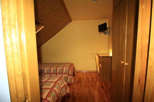 Imagen de la habitación del Hotel Hotel, Bungalows y Camping Viu. Foto 15