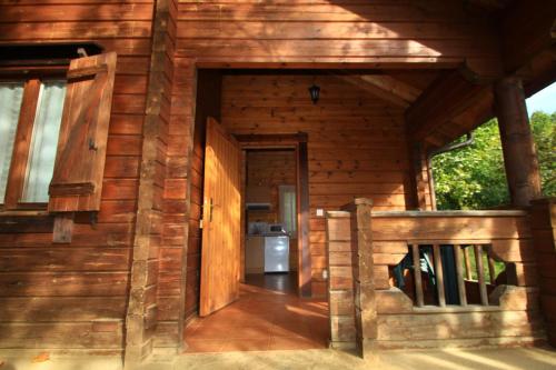 Imagen general del Hotel Hotel, Bungalows y Camping Viu. Foto 7